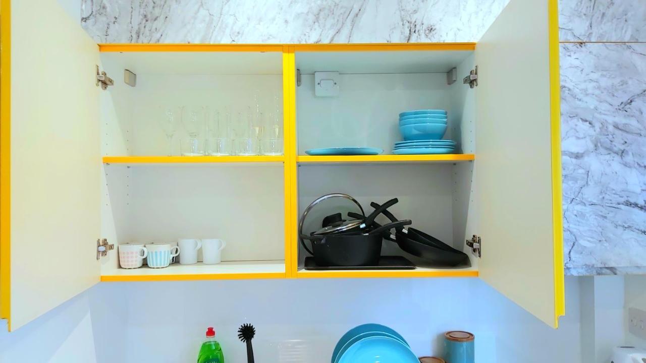 Great - Netflix, Wifi, Digital Tv Sheffield